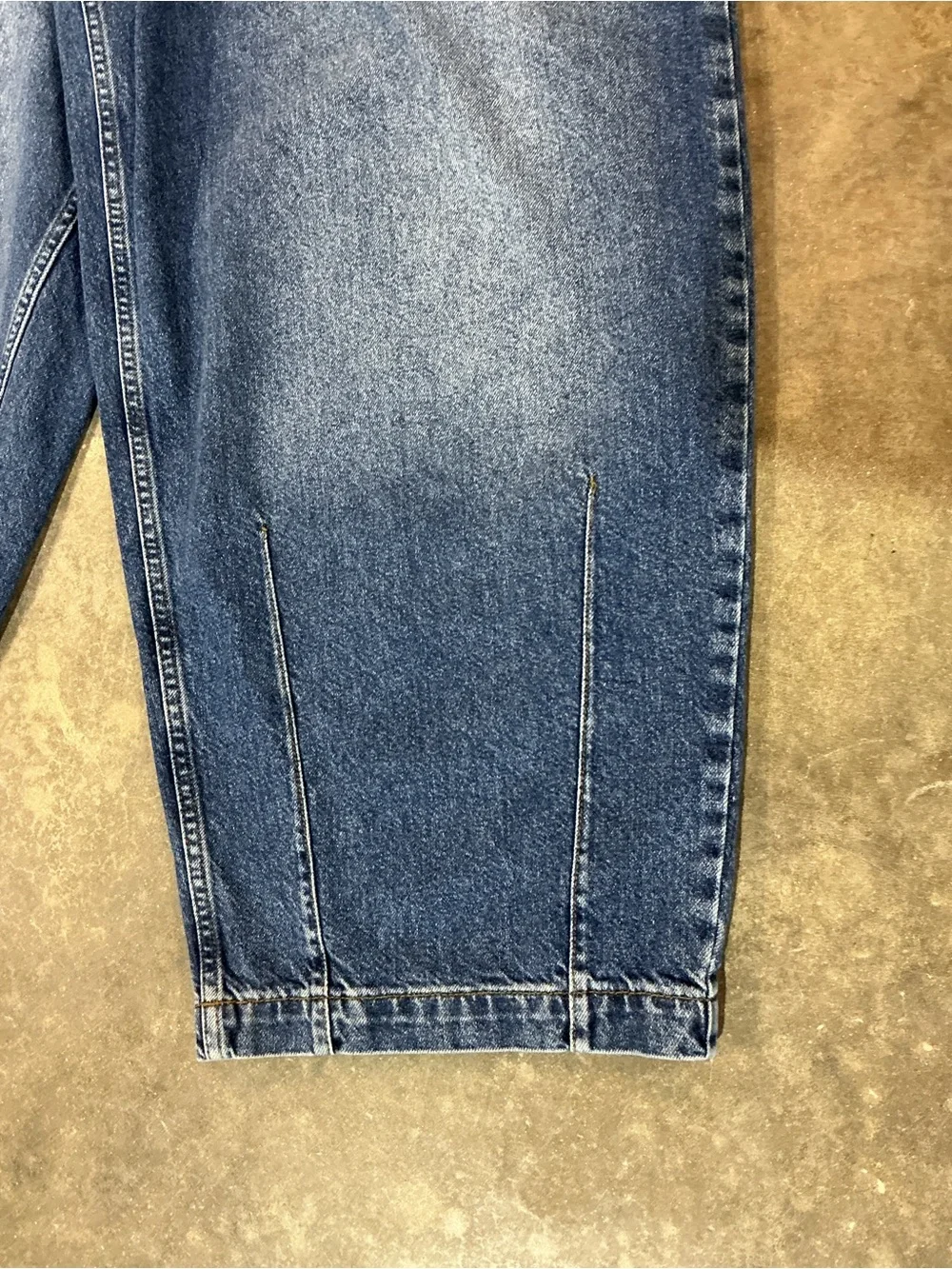 ASOS DESIGN Men’s Balloon Barrel Leg Jeans Blue Denim 34x28 Relaxed Trendy Fit